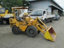 ขายรถตัก หิน ดิน ทราย ยี่ห้อ YANMAR รุ่น Y 15 W เครื่องยนต์ 2TR20L สภาพสวย