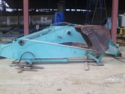 อาร์ม บุ้งกี๋ KOBELCO SK200