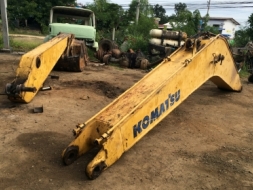 ขายบูมอาร์ม KOMATSU PC200 รุ่น7 ราคา 100000 บาท