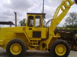 ขายรถตักVOLVOไม่มีบุ้งกี๋ให้ขายตามสภาพ รถใช้งาน ติดต่อได้ คุณอ๊อฟ พิจิตร 086-737-9991