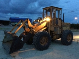 ขายรถตักล้อยาง KOBELCO  LK300 (สภาพดีมาก)