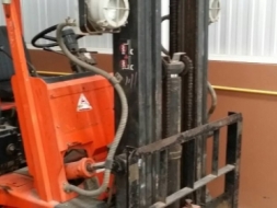 +++ ขายเสาโฟล์คลิฟท์ 5 เมตร 3 ท่อน TOYOTA 1.5 ตัน , เสา 3 เมตร ฟูลฟรีเข้าตู้ KOMATSU 2.