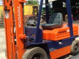 +++ ขายโฟล์คลิฟท์ TOYOTA 5FD20 ขนาด 2 ตัน เครื่องยนต์ดีเซล เสา 3 เมตร เกียร์ธรรมดา งา 1,070