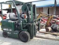 ขาย รถยกไฟฟ้า TCM FB25-6 รหัสสินค้า : 14001646 Line ID: nihonmono หรือเพิ่มเติมไดที่ www.nihonmo