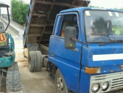 หกล้อดั้ม 170,000 สอบถาม 0853888827