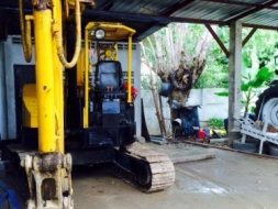 ขายแบคโฮ Yanmar PC50 สีเหลือง