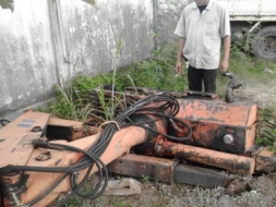 ขายเครนเฮี๊๊ยบ 3 ตันกว่า ติดรถ6ล้อใหญ่