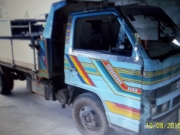 ขายหกล้อดั้มอิซูสุ NKR 110 ฝาดำ ห้างแท้ปี 33เอกสารมีทะเบียน พร้อมชุดโอน