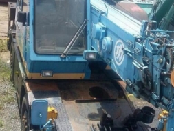 ขายรถเครน KATO KR-10HM 5 ton รถสวยพร้อมใช้ราคา 1,350,000 090-772-3710 090-772-3708