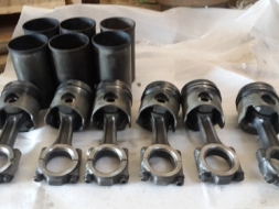 ขาย ลูกสูบ-ปลอกสูบ-ก้านสูบ-ชาร์ป เครื่อง hino m10u ใส่เครื่อง m10c สวยๆซื้อเชียงกงมาไม่ได้ใช้