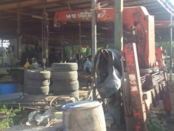 เครน6เหลี่ยมข3.3ตัน โทร 086-0099900 น้อย