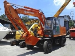 ขายรถขุดล้อยาง HITACHI รุ่น WH04
