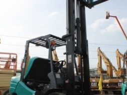 ขาย รถยก Forklift Feeler ใหม่ Diesel 2.5 Ton เครื่องยนต์ Isuzu แบรนด์ไต้หวัน ขายดีในยุโรป ให้คุณไ