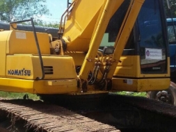 ขาย KOMATSU PC-200-8 พร้อมใช้งาน"เอกสารใบอินวอยร์ เครื่องดี เอวแน่น ปั้มเต็มกำลังไม่โหลด ช่วงล่