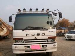 mitsubishi fuso 527กระบะดั้ม 2 เพลา เปลี่ยนยางใหม่ 10 เส้น พร้อมใช้สุด ๆ รถสวยมาก ๆๆๆ