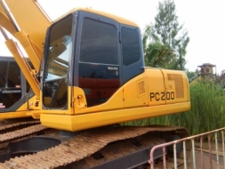 ขายด่วนครับ แบคโฮ KOMATSU 200 รุ่น 7 ไฟฟ้าครบ ใช้งาน 1×××× ชั่วโมง รถทำสีใหม