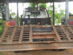 ขาย 10 ล้อ 2 เพลา นิสสัน UD รถลากแบล็คโฮ ราคาต่อรองได้