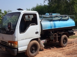 ขายรถบรรทุกน้ำ อีซูซุ NKR88 ปี43 ระบบปั๊มดูด รถห้างแท้ ถังดีไม่ผุ เอกสารเล่มทะเบียนพร้อมโอน