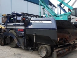 รถปูยาง Misubishi MF61WD #A2N0-3724 นำเข้าจากญี่ปุ่น ปูยางได้กว้าง 6 เมตร ติดต่อ ใหม่ 061-4194022