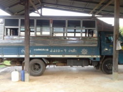 ขาย Isuzu NPR 115 แรง ตัวกระบะยาว 4.50 เมตร