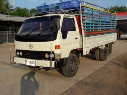 ขายรถบรรทุก 6 ล้อ โตโยต้า