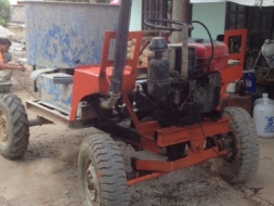 ขายรถโม่ปูนแบบเทหน้า