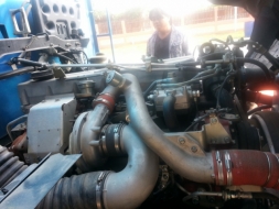 ขายHINO MEGA GY 12ล้อปี'56  ,380แรง เพิ่งวิ่งได้40,000กว่าโล