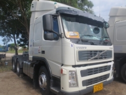 ขายด่วน!!! รถหัวลาก VOLVO FM 12 พร้อมหางพื้นเรียบสามมิตร 2 เพลา - ติดต่อคุณตั้ม 081-9512529