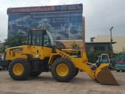 รถตัก WA150-5 KOMATSU นำเข้าจากญี่ปุ่น รุ่นนี้แขนยาวเป็นพิเศษ ยกสูงได้ 4.20 เมตร รายละเอียดสอบถามที