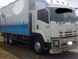 ขาย 10 ล้อ อีซูซุ 240 แรง ตู้เปียก ปี 54 ยาว 6.5 ม.วิ่ง 1xx,xxx สภาพดี สนใจติดต่อได้ที่ 081-942014