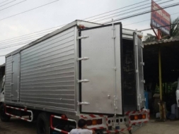 ตู้แห้ง 3 บาน มิเนียมทั้งลูก 7.20 เมตร ช่วงคัสซี 85 สภาพ 80 ขายด่วน