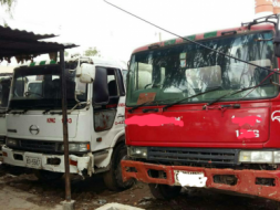 รถโม่ปูน 3 คันละ 695,000 บาท รถโม่ปูนตรง 6.5 คิว Hino Profia FS630 เครื่อง 330 แรง หัวบาง ยางดี ค