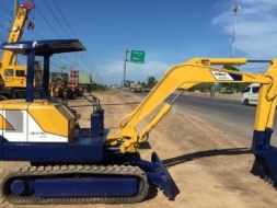 ขายรถแบคโฮ KOBELCO SK30 สภาพสวยพร้อมใช้ นำเข้าจากญี่ปุ่น