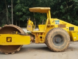 ขายรถบด SAKAI sv512D เอกสารพร้อมโอนรถสวยพร้อมใช้ราคา 1,400,000 090-772-3710 090-772-3708