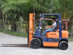 TOYOTA DYNA -115 ๋JJ ดีเซล 4 ล้อ ช่วงยาว กระบะ 4 ม. ใส่หัวนอก นิสสันแอทลาท