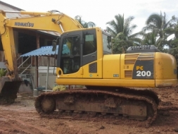 ขาย Komatsu pc200-8