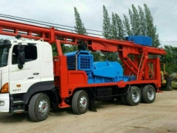 ต้องการขายรถตอกเสาเข็ม 12 ล้อยาง HINO