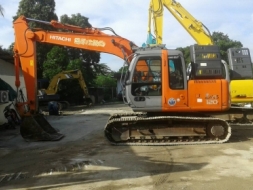 ้HITACHI ZX120 เก่าญี่ปุ่น ปี2007 แทรคใหญ่ สภาพสวย พร้อมใช้ สนใจโทร 089-3818694 ดวงนภา จ้า