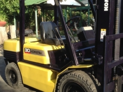 +++ ขายโฟล์คลิฟท์ KOMATSU FD30-11 ขนาด 3 ตัน เครื่องยนต์ดีเซล ISUZU เสา 3 เมตร เกียร์ธรรมดา
