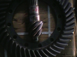 ขายจานเดือยหมู 6 ล้อhinofc และ 10 ล้อ lockเล็กใหญ่ fuso nissanราคา ลูกละ 9500 บาท โทร 0906208746 แล