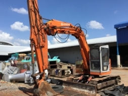 ขายรถแบคโฮ HITACHI EX60UR (ขนาดเท่า PC60)