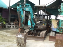 ขายรถแบคโฮ KOBELCO SK 30 SR รถพร้อมใช้งาน ปั้มนิ้วแรงทำงานไว เครื่องดีเองแน่น แทรกเหล็กสวย มีเอก