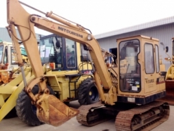 รถขุด Mitsubishi MS04M-2 นำเข้าจากญี่ปุ่น สนใจโทร. 080-6565422 (หนิง)