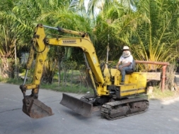 ลดกระหน่ำ!!ขายแบคโฮ YANMAR YB25(เท่าpc30) เดิมจากญี่ปุ่น ทำงานสมบูรณ์ทุกระบบ รับรองไม่ผิดหวัง 110,00