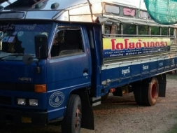 หกล้อ อีซูซุ NPR115 เกียร์สั้น ช่วงยาว5ม มีหลังคา รับส่งนักเรียน-พนักงาน