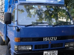 ขายรถ6ล้อ NPR115แรง ยาว4.30เมตร สภาพพร้อมใช้งาน เอกสารพร้อมโอน สนใจโทร 090-8588220คุณนะ 093-3258446ค