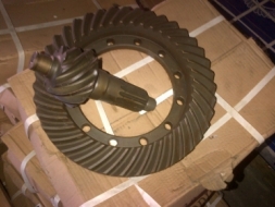 ขายจานเดือยหมู 6 ล้อhinofc และ 10 ล้อ lockเล็กใหญ่ fuso nissanราคา ลูกละ 9500 บาท โทร 0906208746 แล