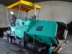 Vogele 1900 super ปูกว้างสุด 7.5เมตรครับ ปี2000 6,812ชม. สั่งนำเข้ายุโรป 60วัน
