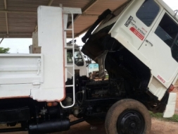 ขายรถบรรทุก 6 ล้อดั้ม