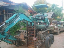 ขายรถแบ็คโฮ KOBELCO SK 025